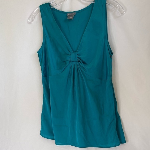 Ann Taylor Factory Green V-Neck Sleeveless Blouse Women's Size 4 - Picture 4 of 14